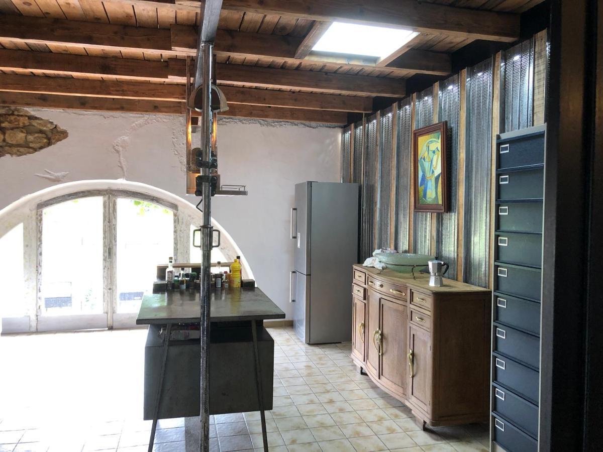 Apartment Style Loft Industrielle De 250m2